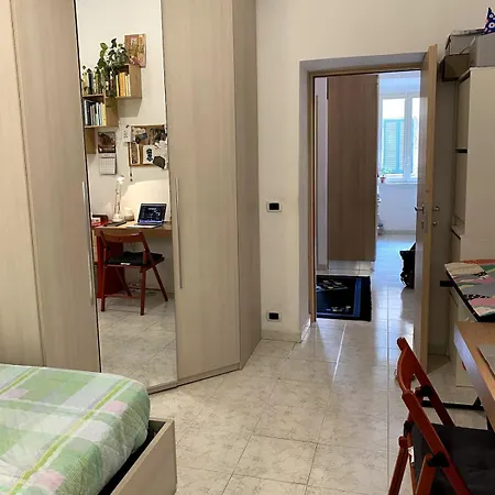 Small And Very Small House * Roma